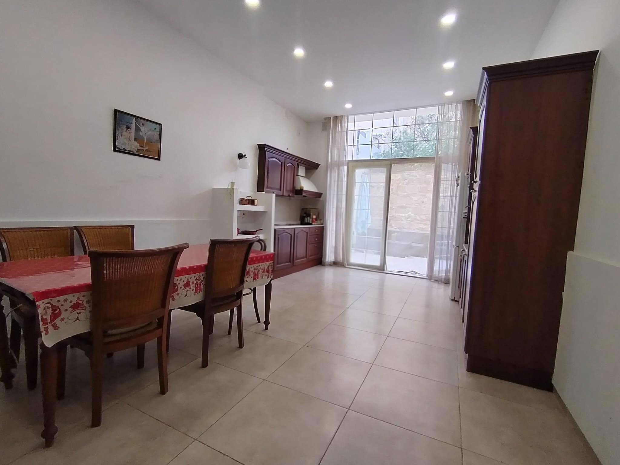 5 Bedroom Townhouse in Sliema